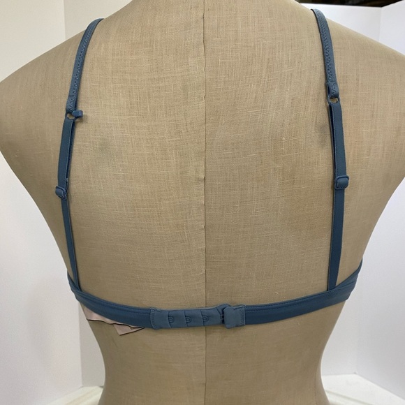 VS 👙 LACEY BLUE BRA ✨ SIZE S ✨ SEMI NEW - Picture 6 of 8